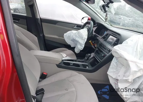 2016 Hyundai Sonata Se z USA, uszkodzony, nr VIN 5NPE24AF9GH277429